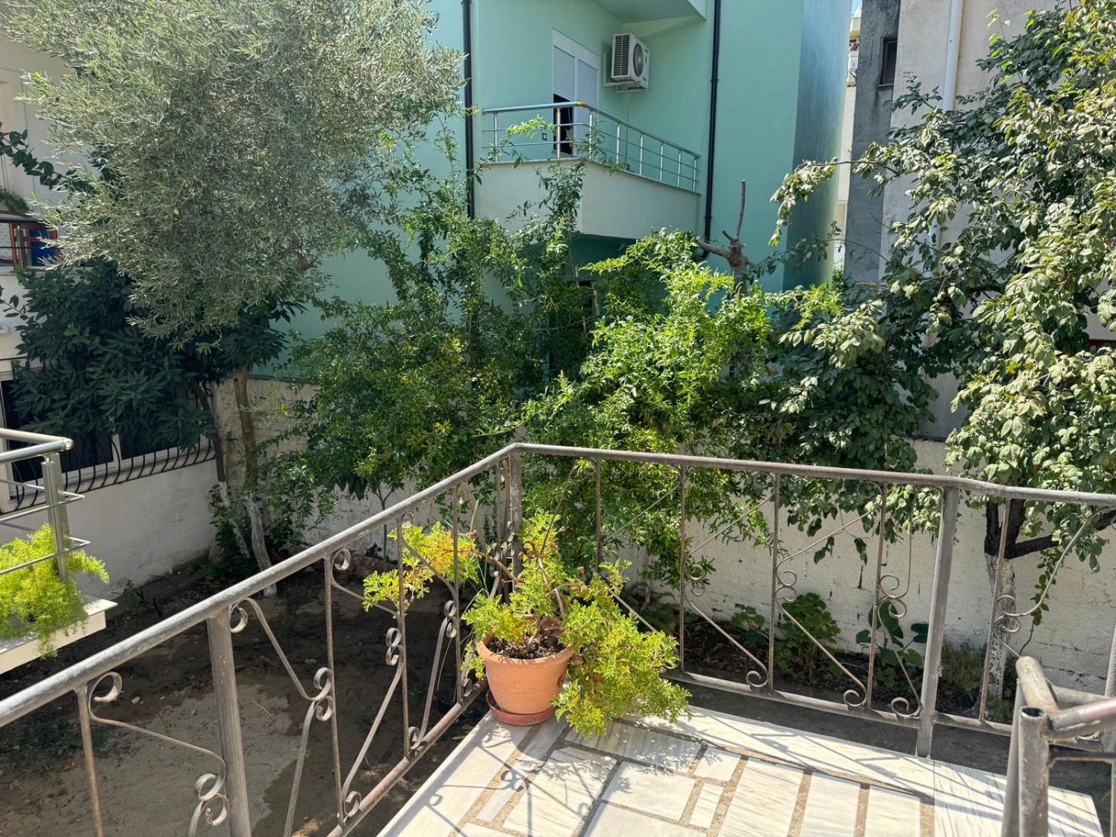 Ibras House Hotel Durrës Exterior foto